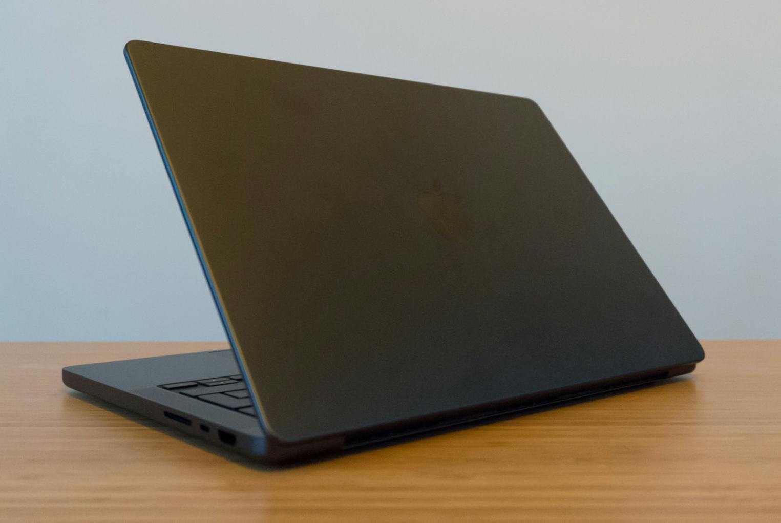 MacBook Pro M4 2024.