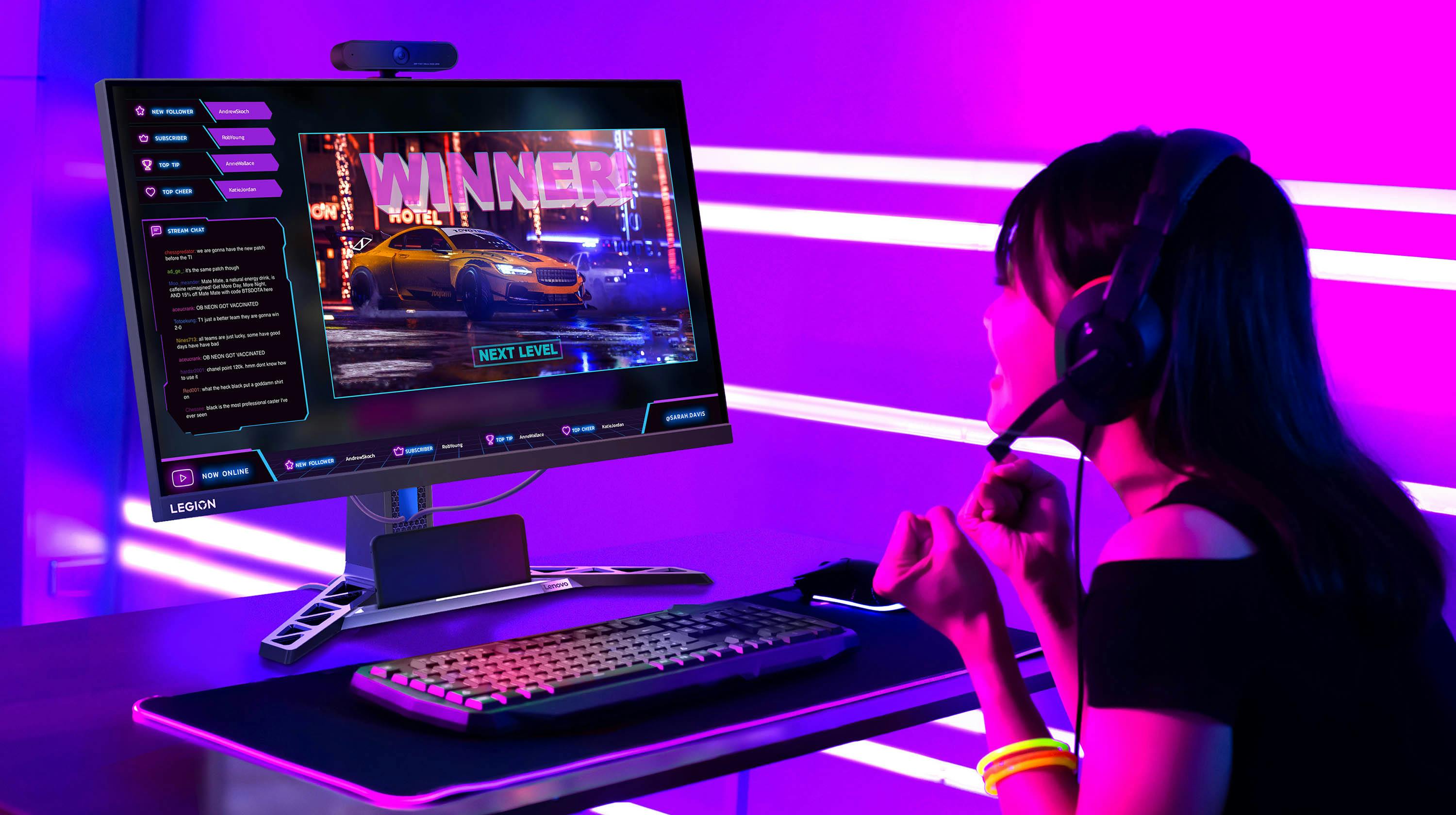 Gamen op monitor roze