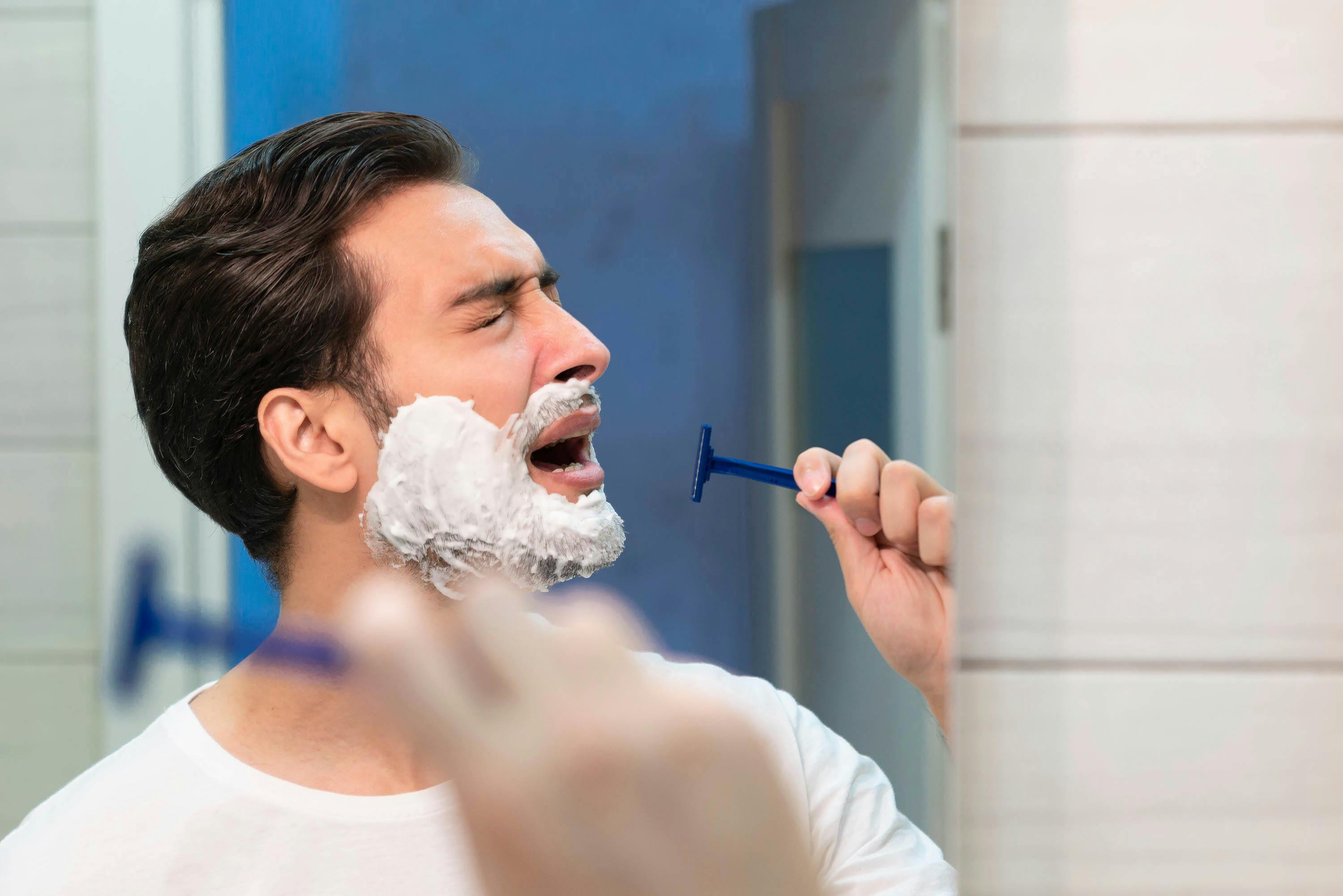 Scheren kan vervelend zijn wanneer je een gevoelige huid hebt