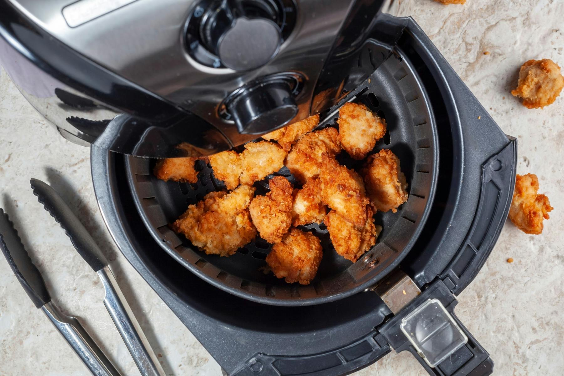 Krokante nuggets uit de airfryer