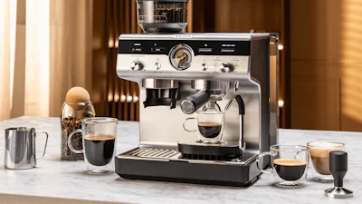 Nieuw van Krups: pistonmachine met 30 maalstanden en stoompijpje