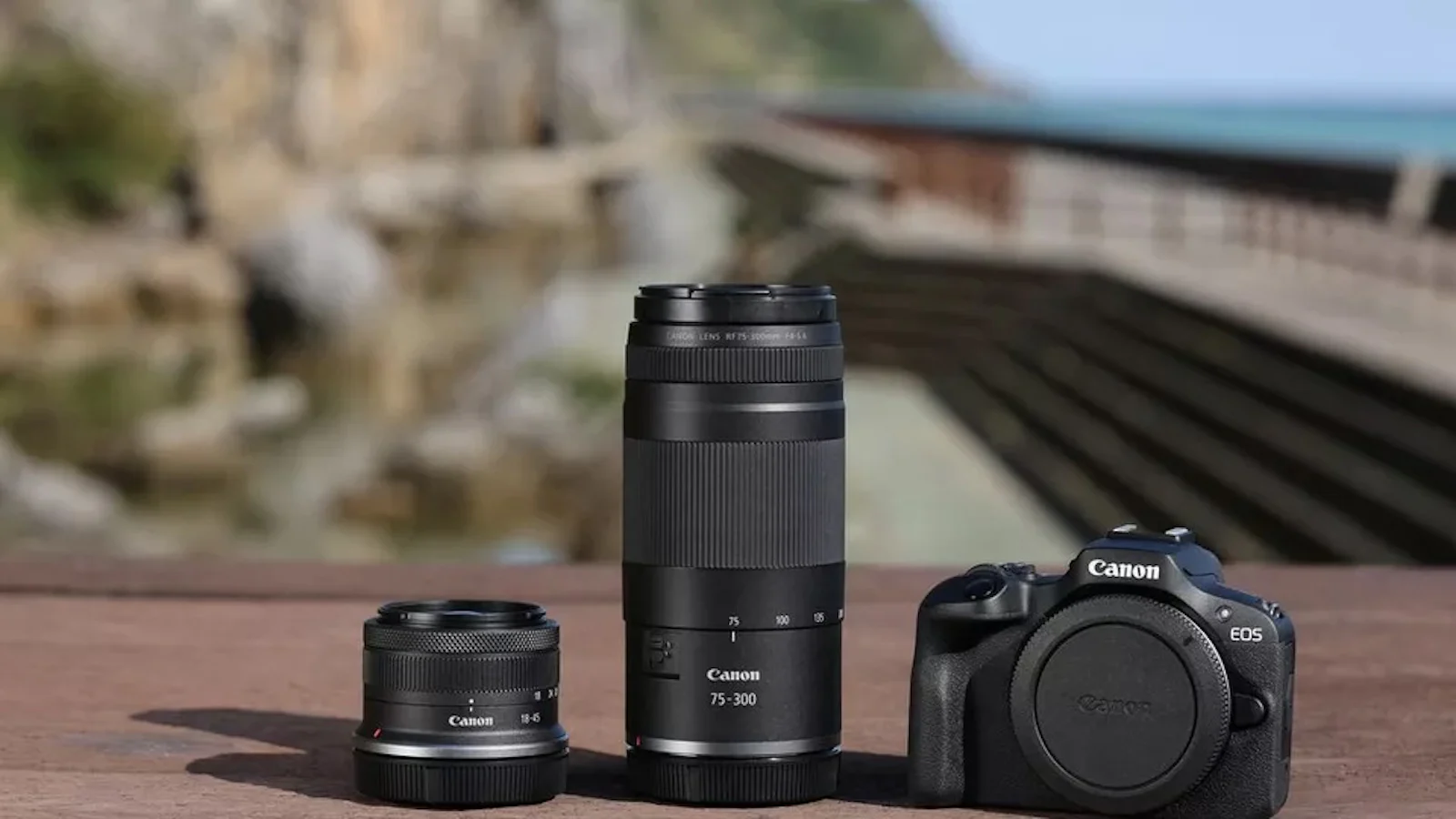 Nieuw van Canon - RF 75-300mm F4-5.6