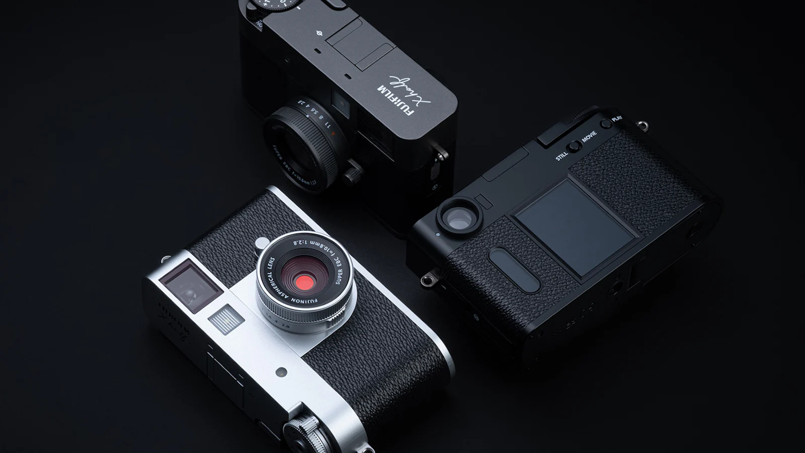Nieuw van Fujifilm - De X half camera