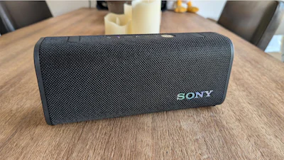Review Sony ULT Field 3 – Krachtpatser op de achtergrond