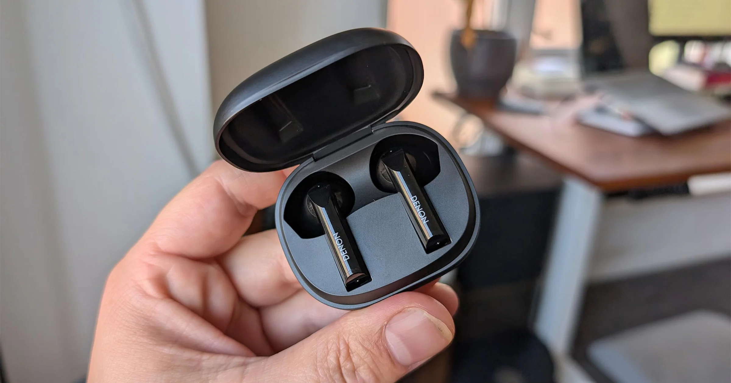 Review Denon AH-C500W – Oordopjes schieten helaas tekort