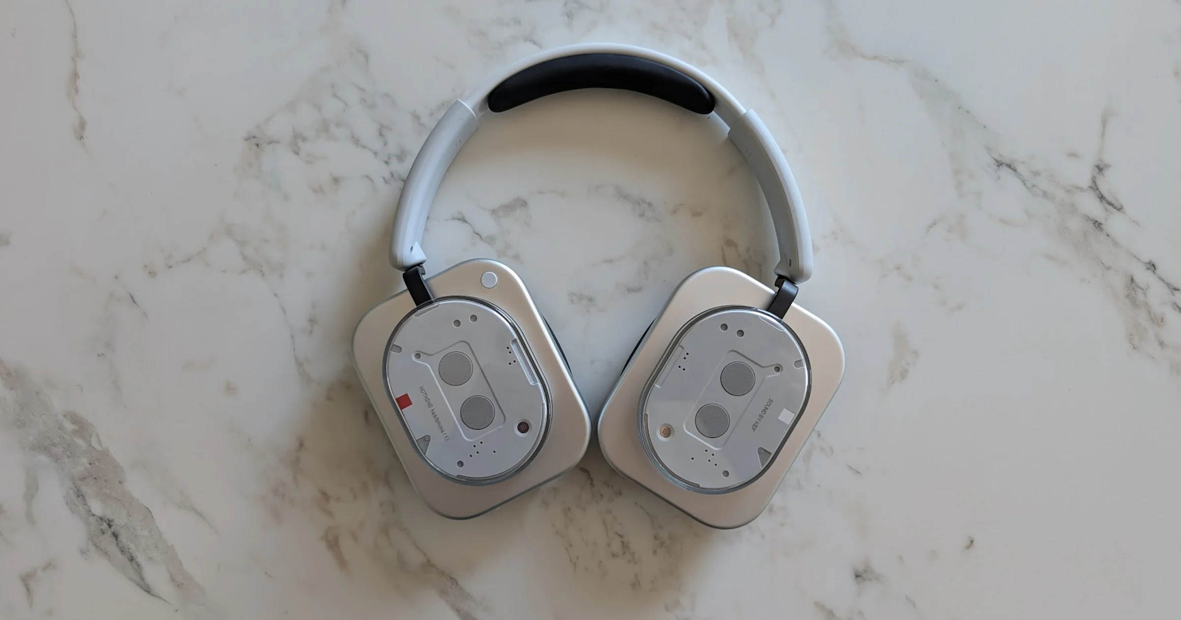 Review Nothing Headphone (1) – Duidelijk een eerste zet