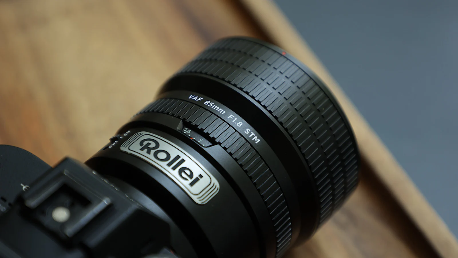 Een nieuw lichtsterk objectief van Rollei