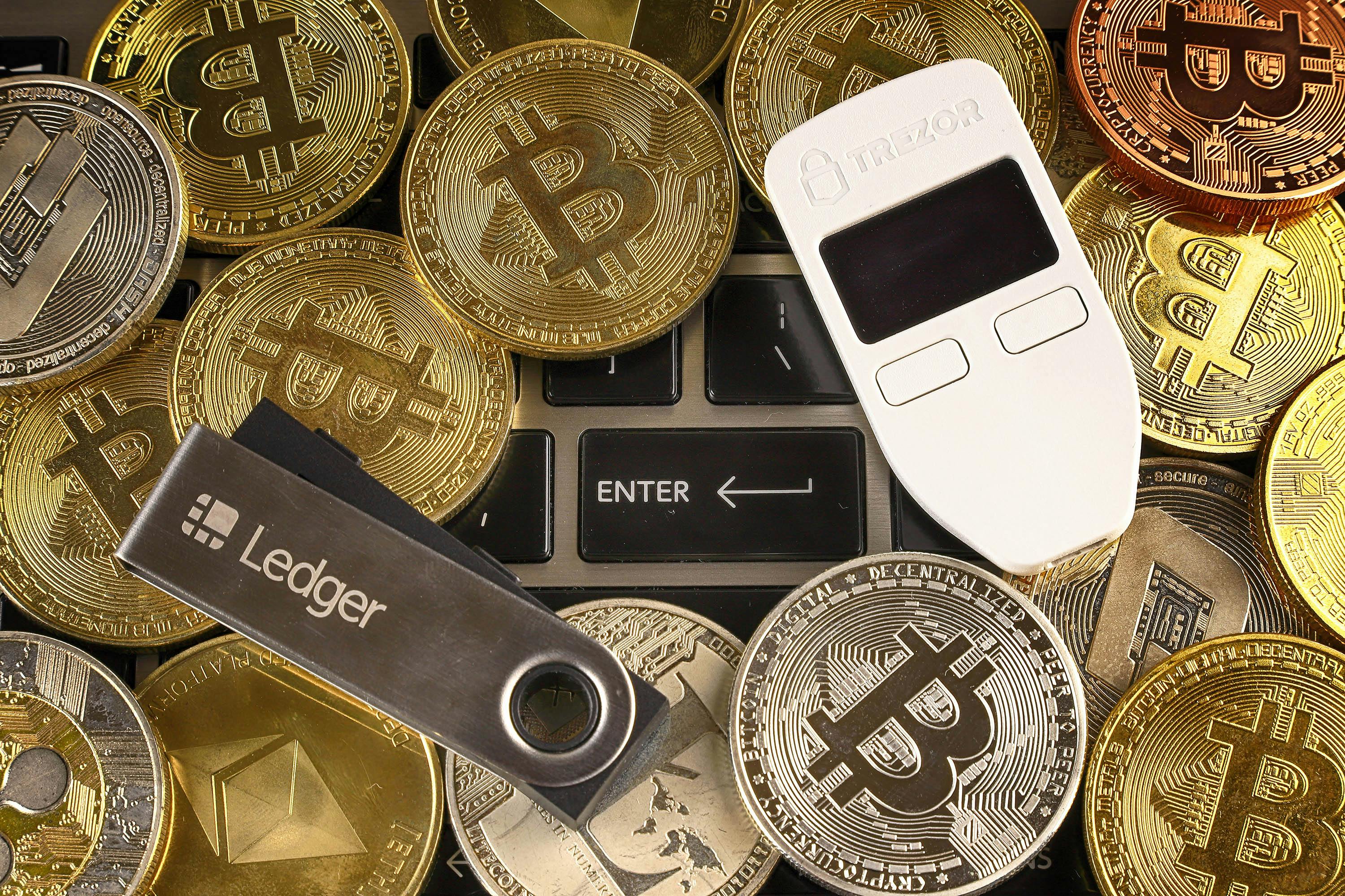 Hardware wallet crypto