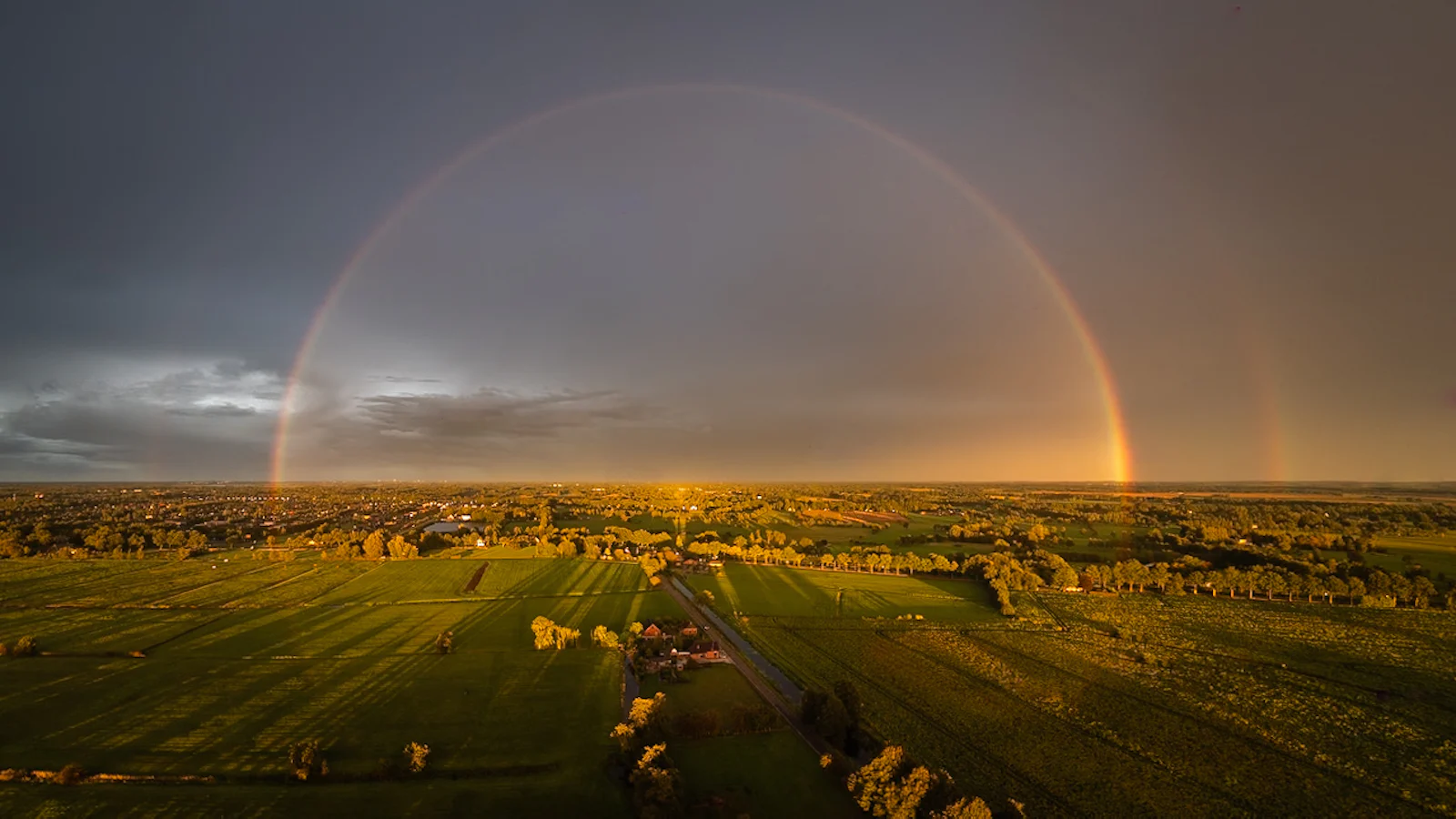 Herfstregen? Zo maak je sfeervolle foto's in nat weer
