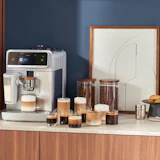 Nieuw van Philips: Café Aromis 8000 combineert barista-kwaliteit met persoonlijke instellingen