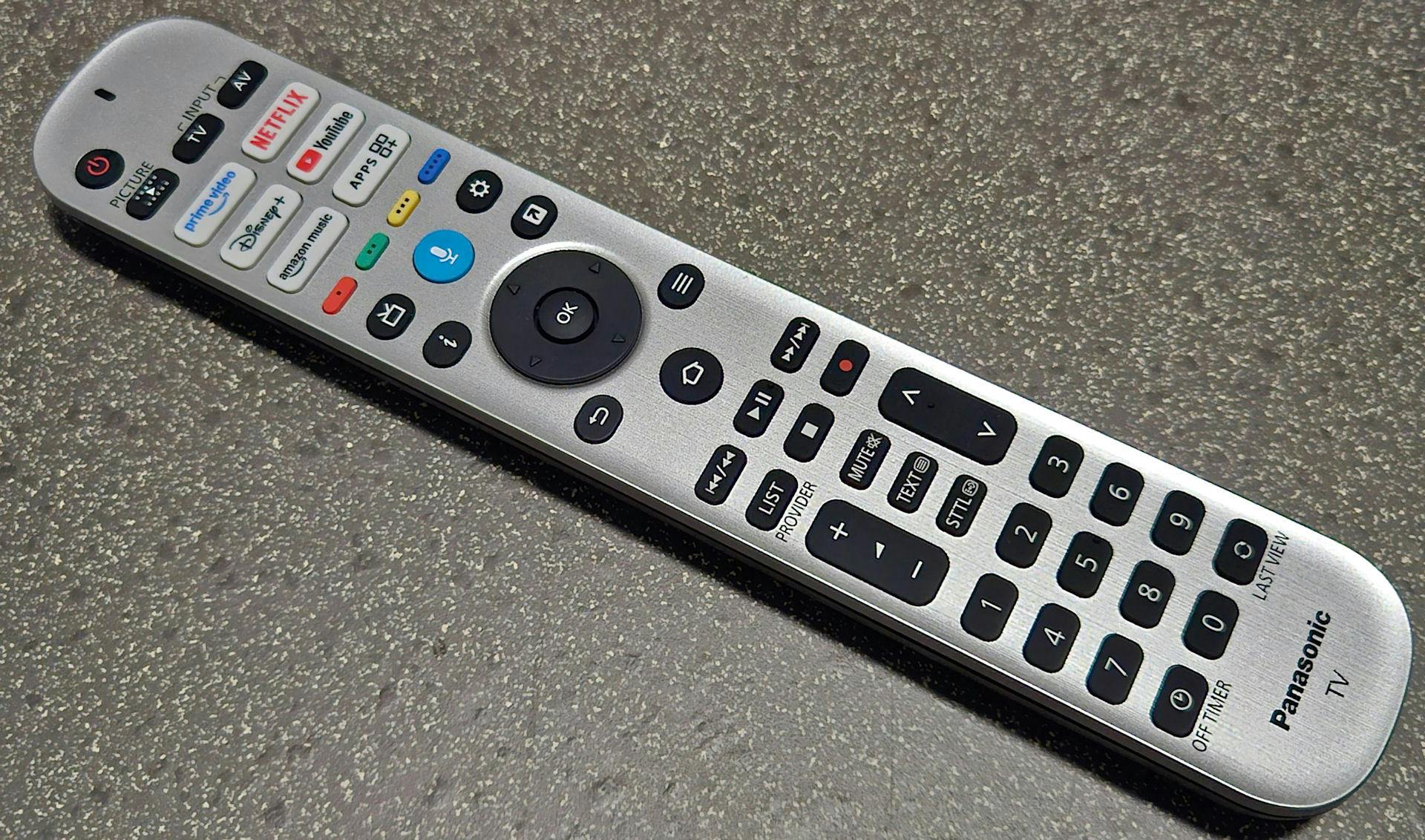 De afstandsbediening van de TV-55Z90BE6.