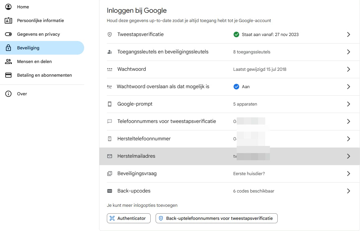Je gebruikt bij voorkeur een afzonderlijk adres voor het wachtwoordherstel.