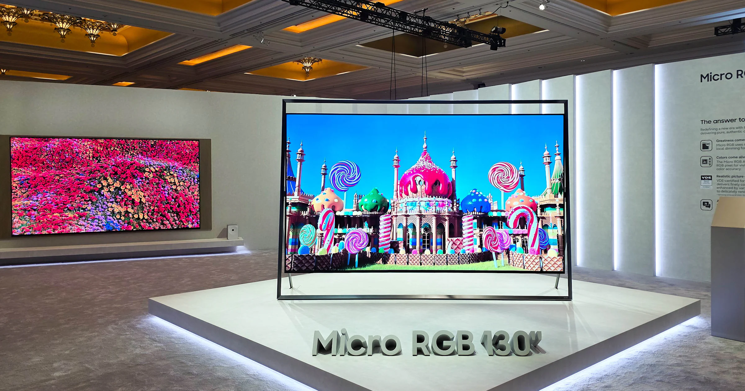 CES 2026: Samsung toont 's werelds eerste 130-inch Micro RGB TV