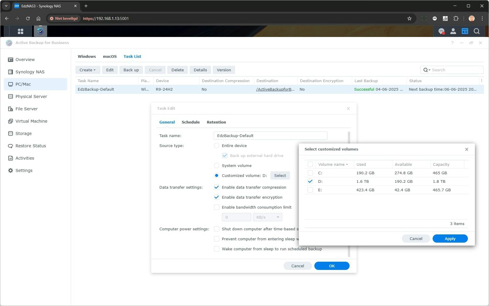Het back-upbeleid wordt op de NAS bepaald en naar alle verbonden apparaten gestuurd.