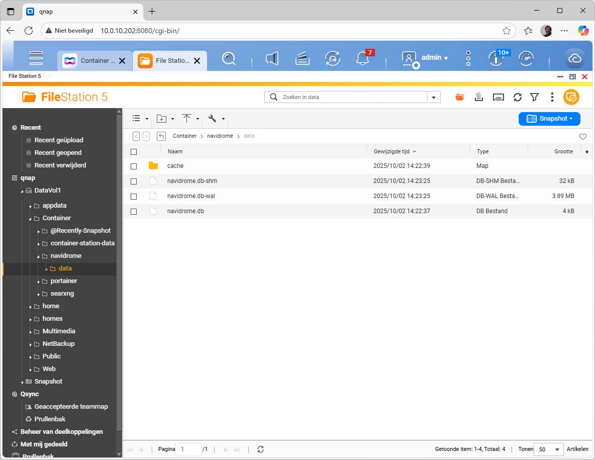 Het is handiger om gegevens van containers in een gedeelde map te bewaren.