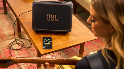 JBL introduceert BandBox-speakers met ingebouwde gitaarversterker en AI-tools