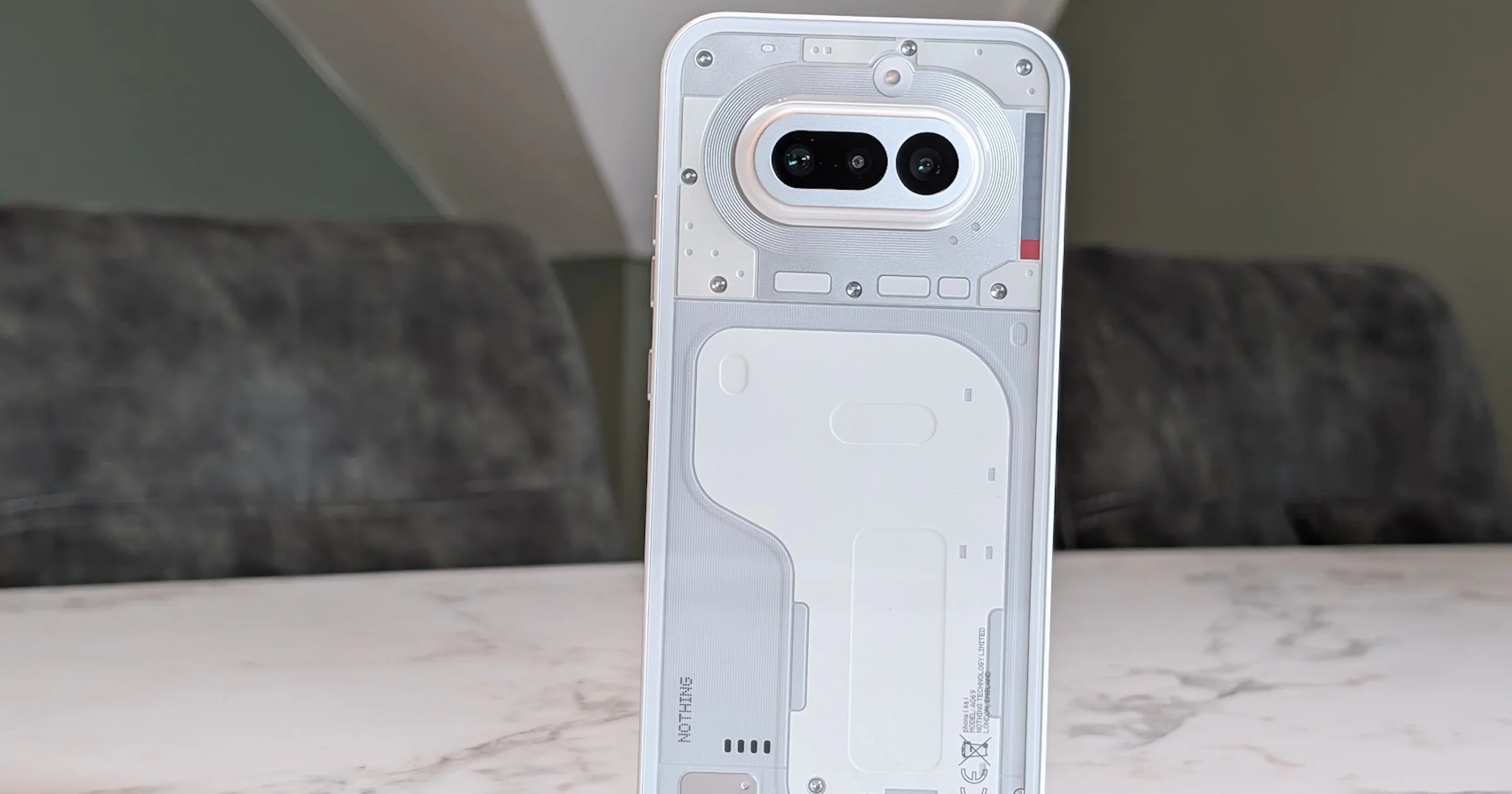 Review Nothing Phone (4a) – Van buiten opvallender dan van binnen