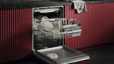 Met deze nieuwe inbouwvaatwassers van AEG wordt afwassen stiller, zuiniger en slimmer