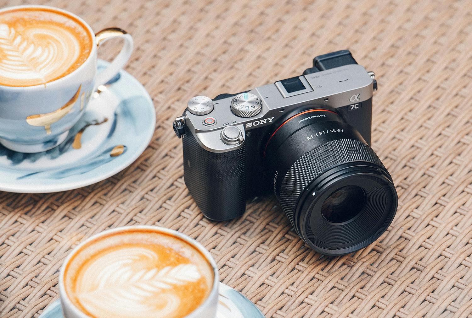 Nieuw - Samyang AF 35mm F1.8 P FE