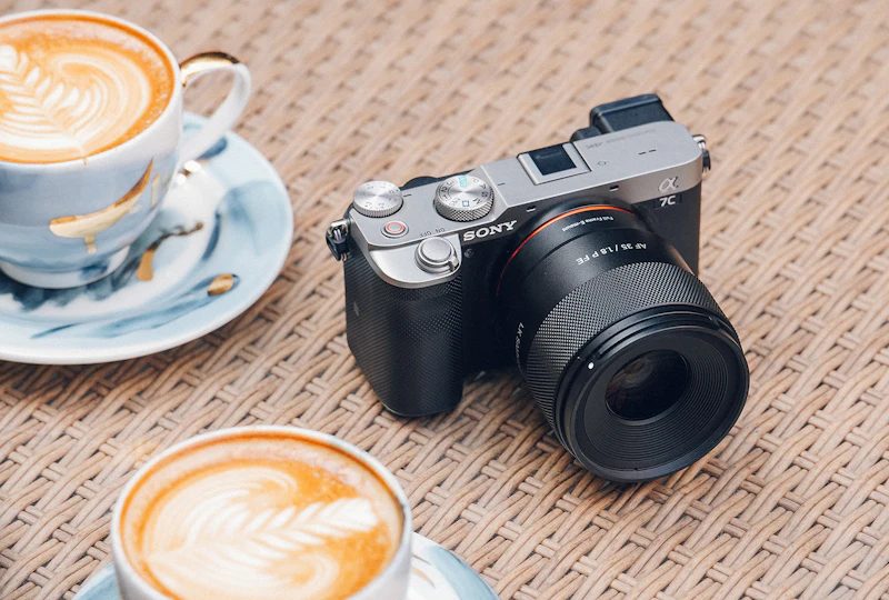 Nieuw - Samyang AF 35mm F1.8 P FE