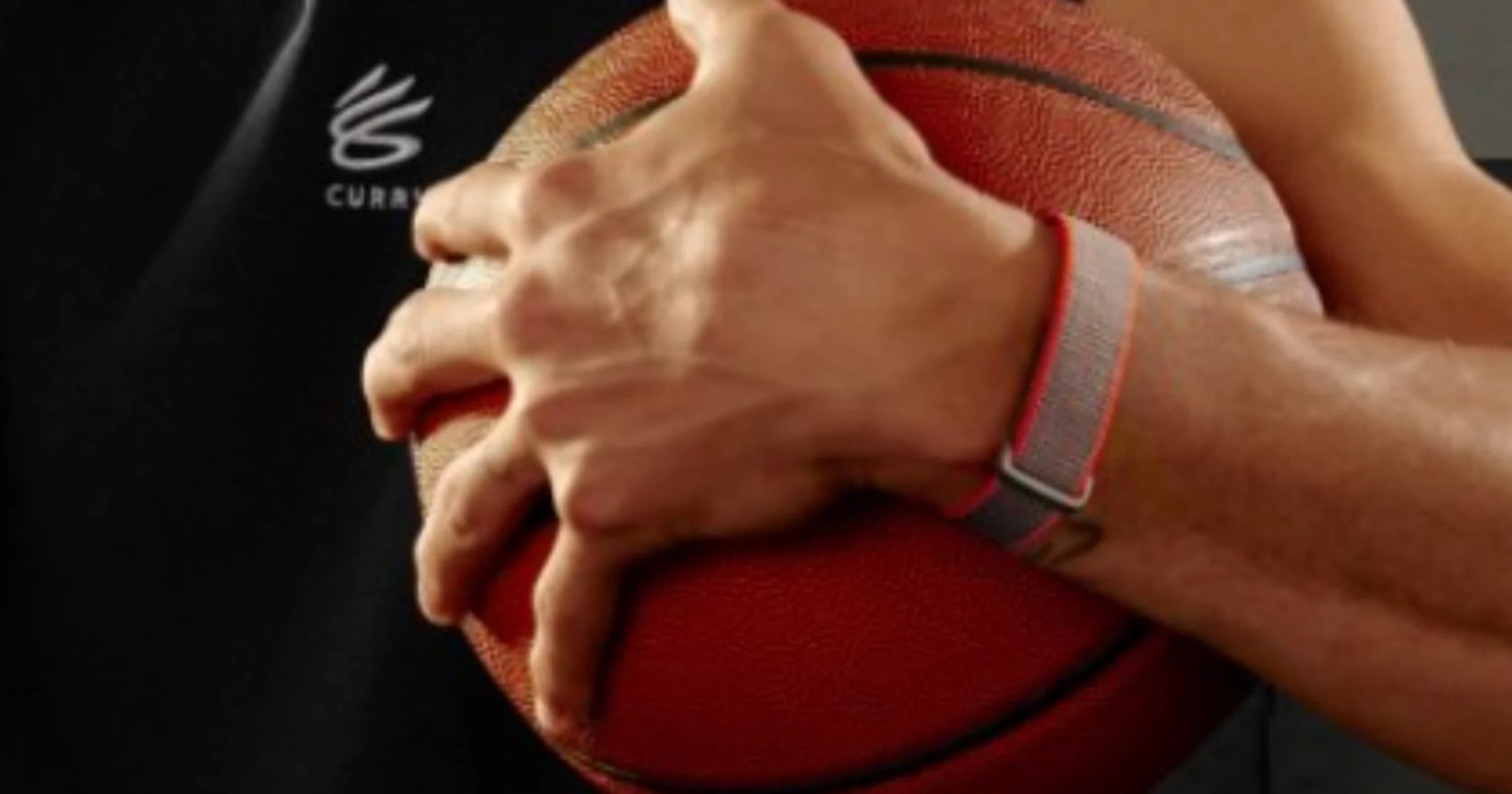 Google hint naar schermloze Fitbit