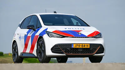 Nederlandse politie gaat deels met elektrische auto's rijden