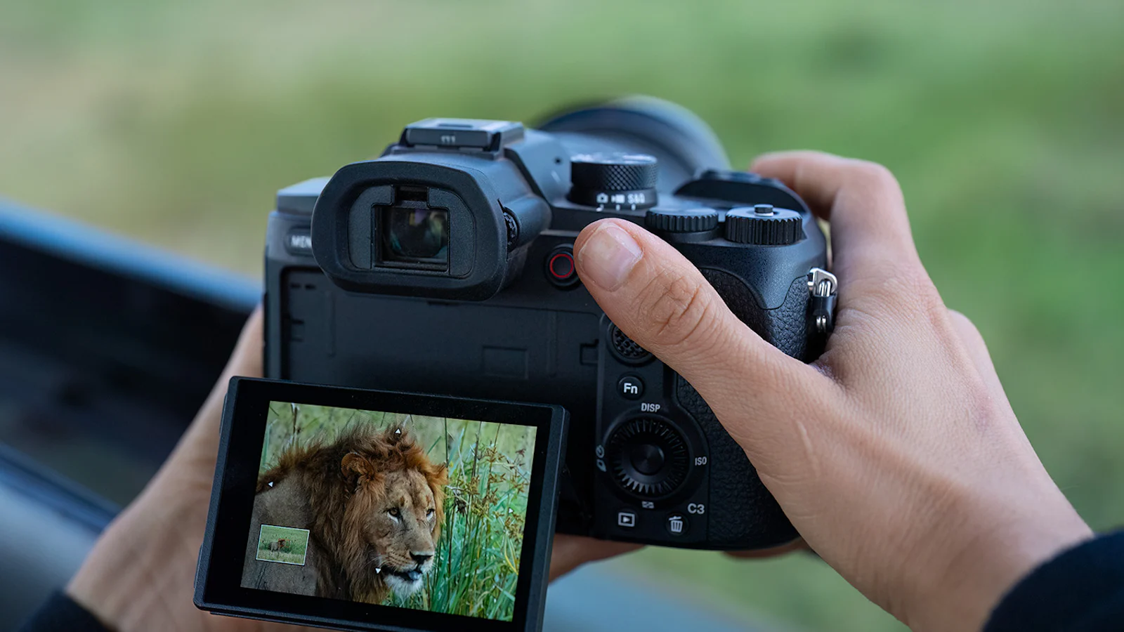 Absolute allrounder: Sony RX10 V