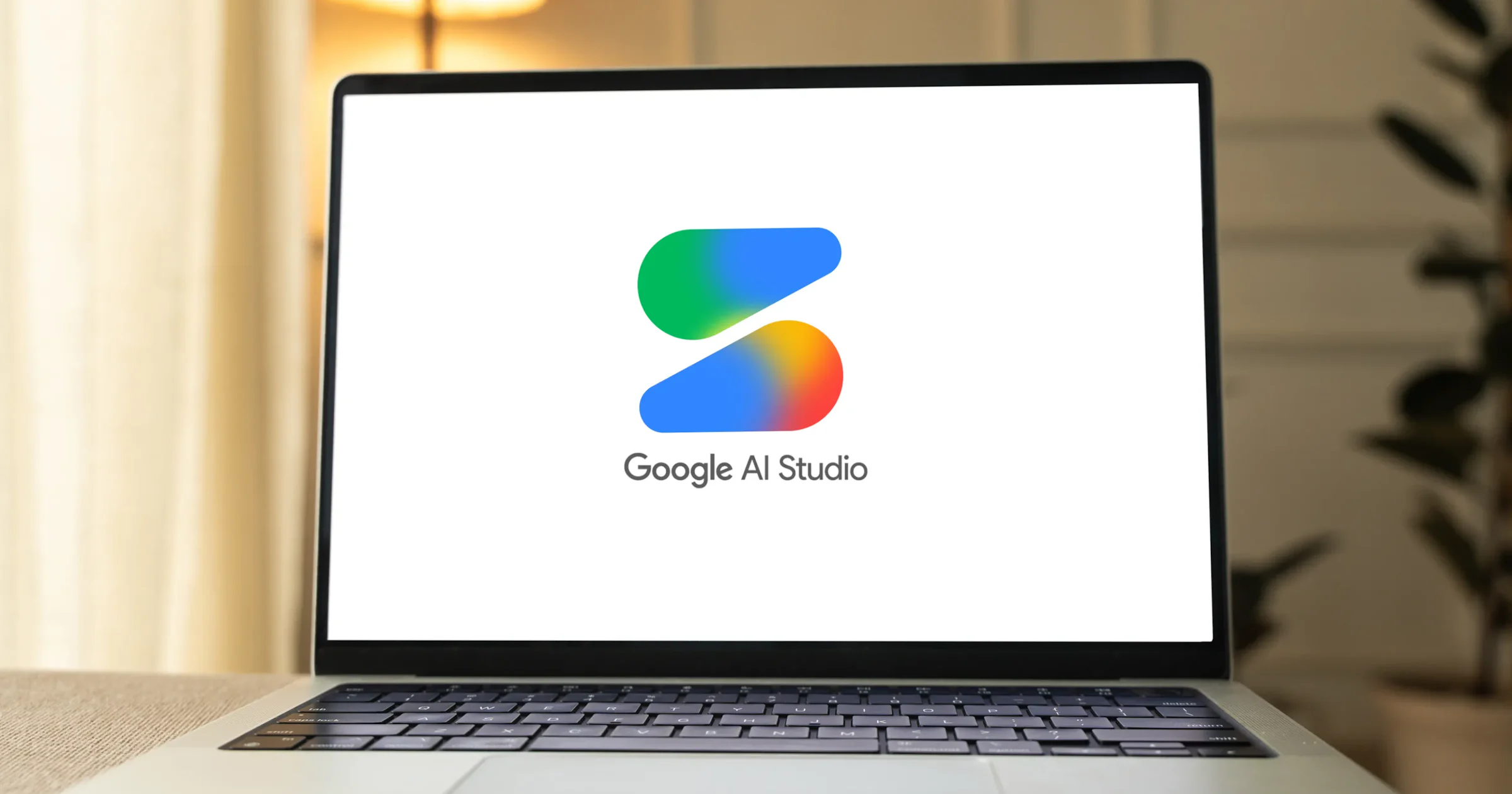 Google AI Studio: AI in eigen regie