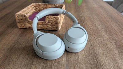 Review Sony WH-1000XM4C – Vertrouwd ontwerp met beter geluid en sterkere ANC