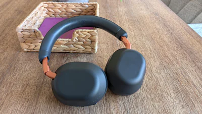 Review Philips Fidelio L5 – Comfortabel allrounder met 50 uur accuduur