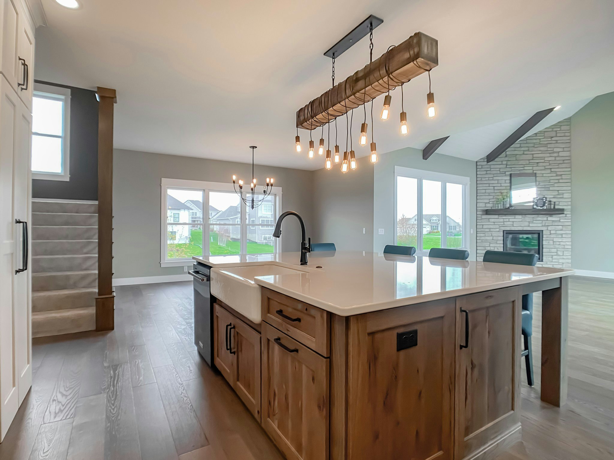 Kitchens cabinets gallery photo featuring a Cambridge, Hickory, Natural finished product.