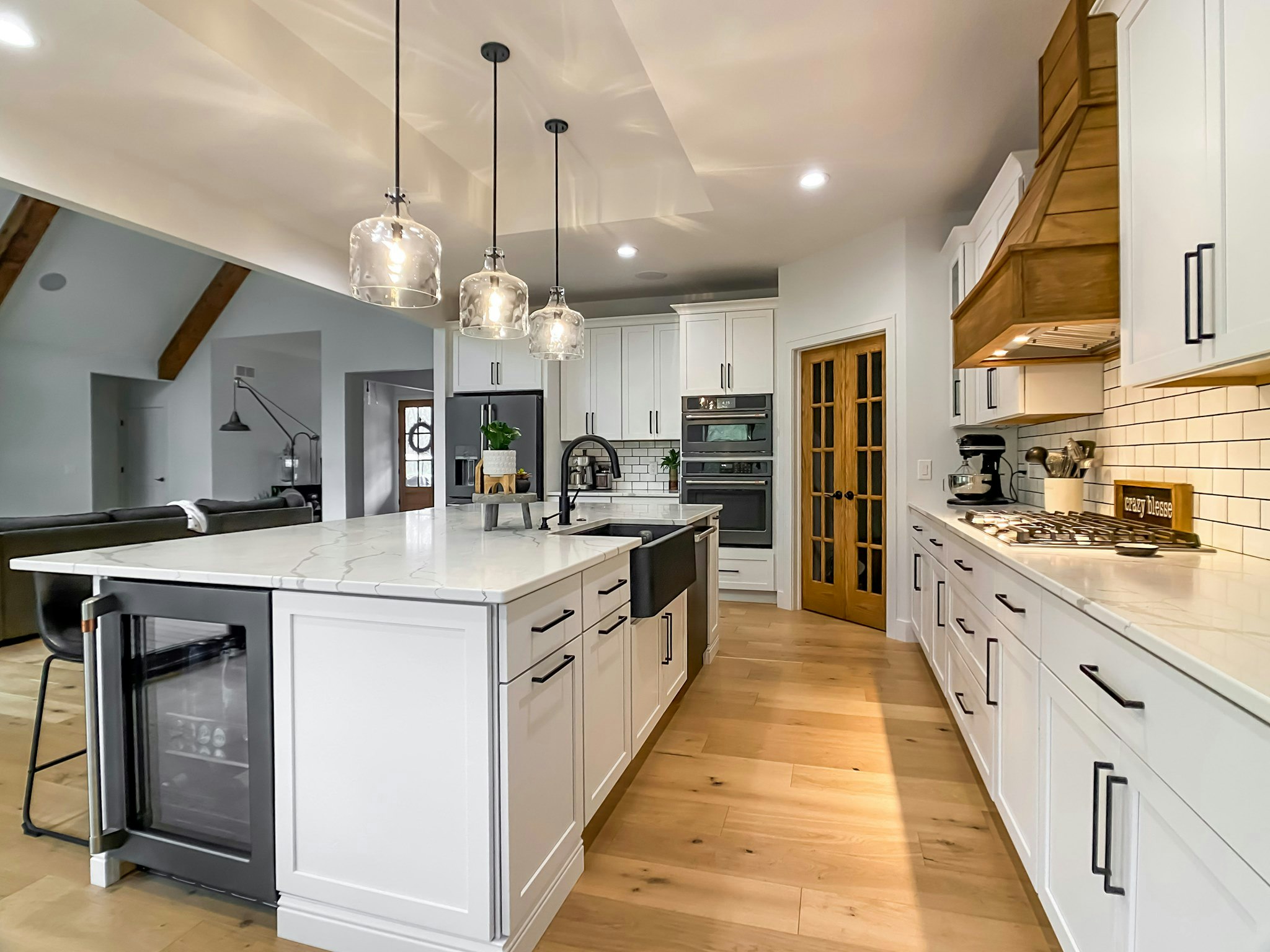 Kitchens cabinets gallery photo featuring a Lexington, Maple, White Ice finished product.