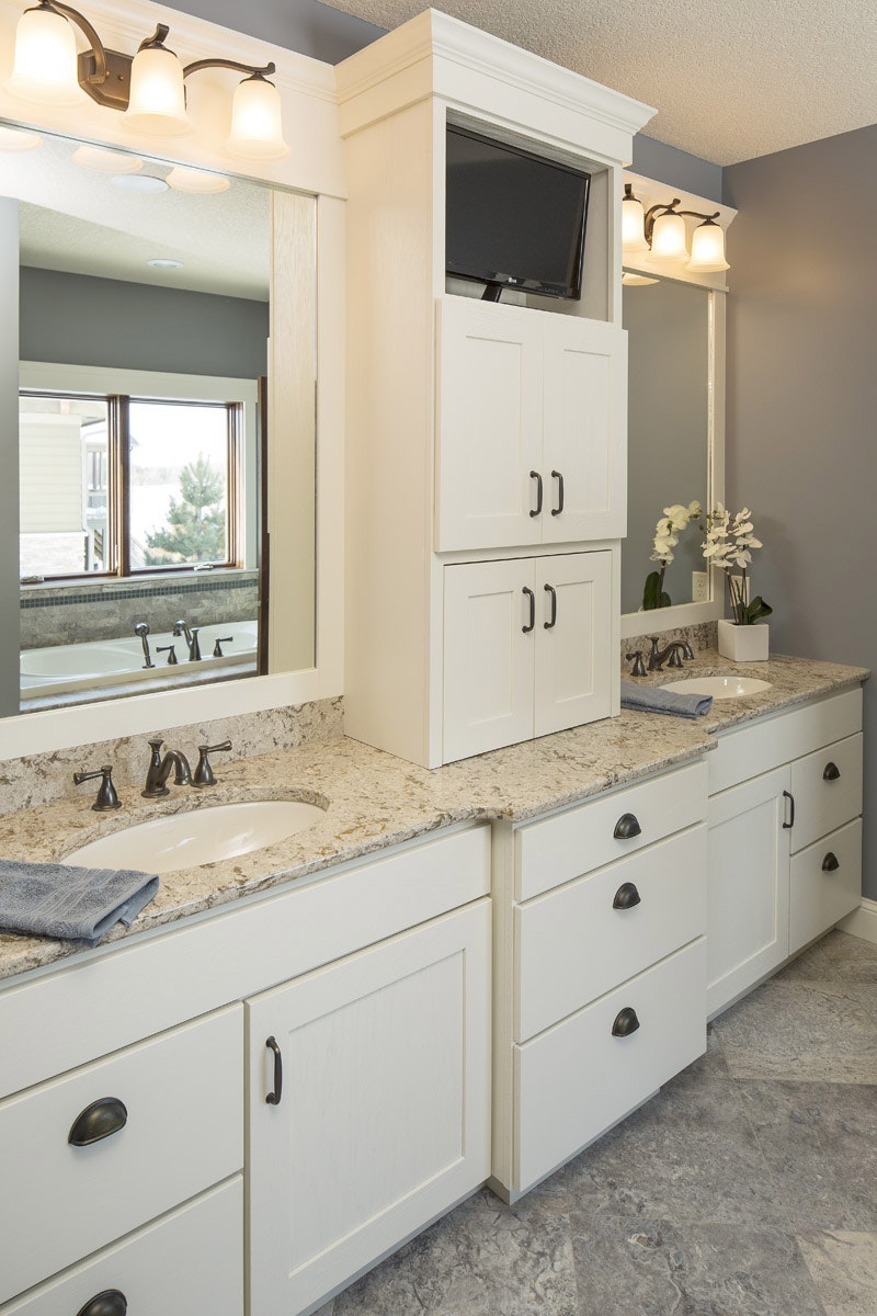 Bathrooms cabinets gallery photo featuring a Lincoln, Maple, White Ice finished product.