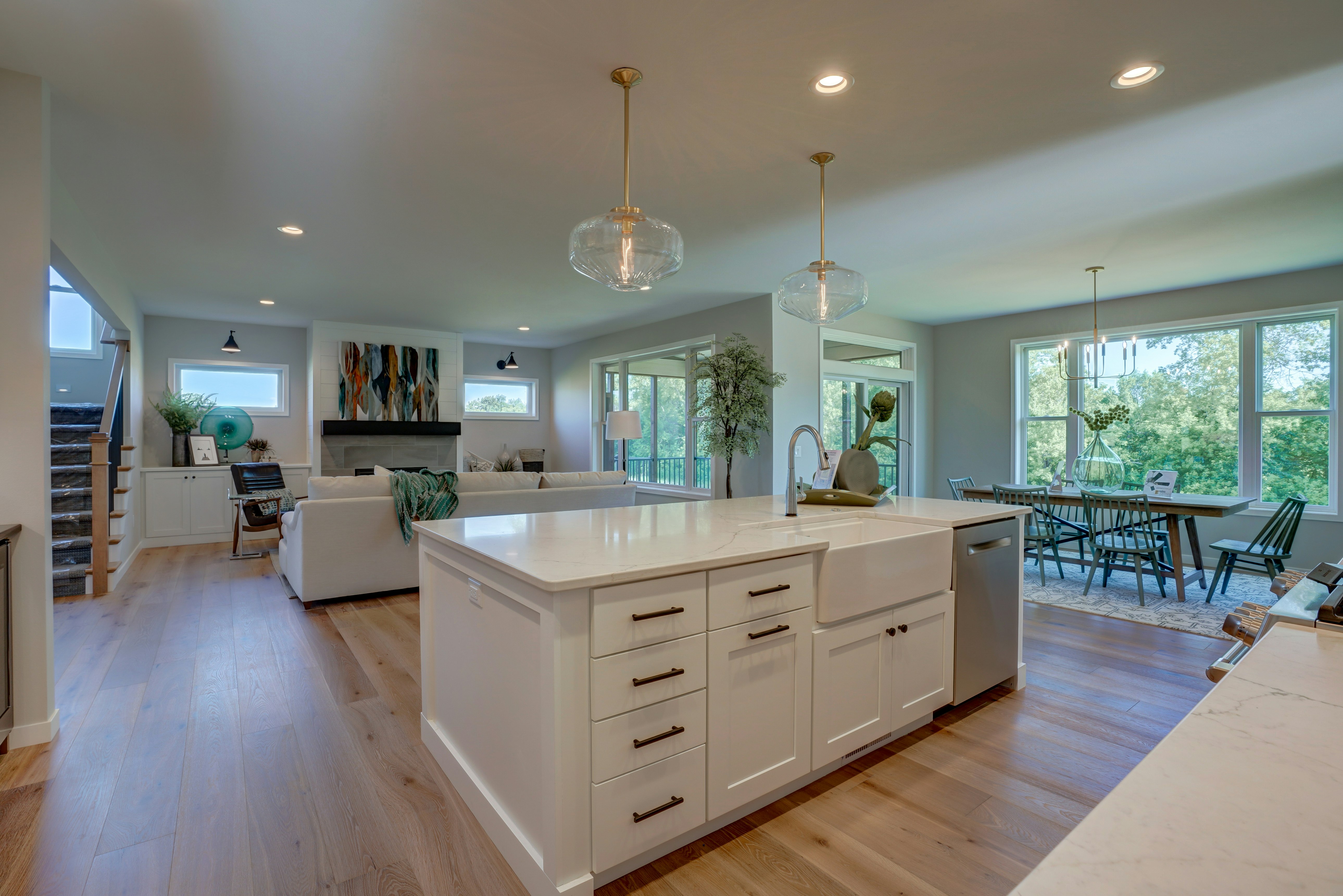 Kitchens cabinets gallery photo featuring a Lexington, Maple, Lily finished product.