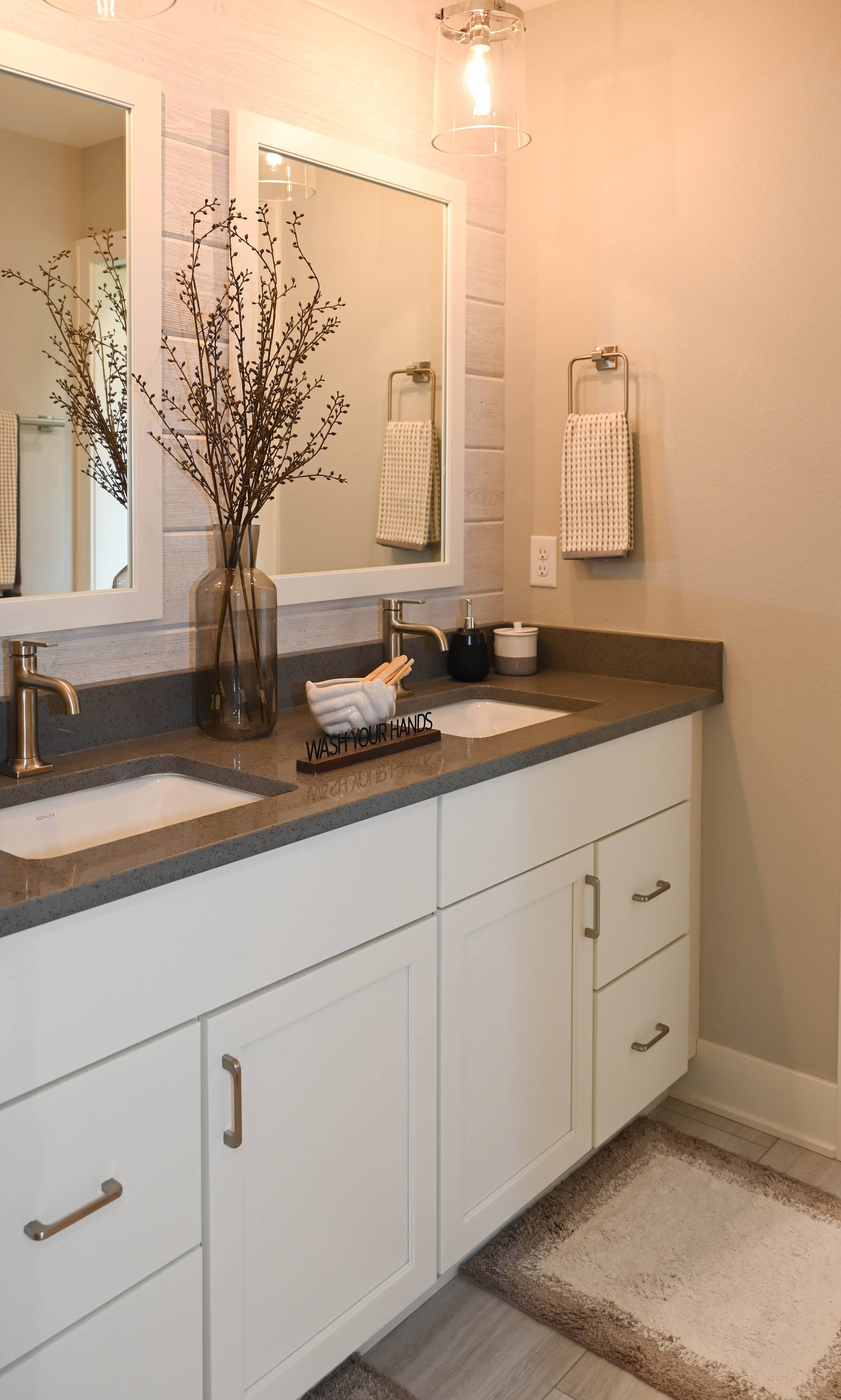 Dover • Painted Maple • White Ice