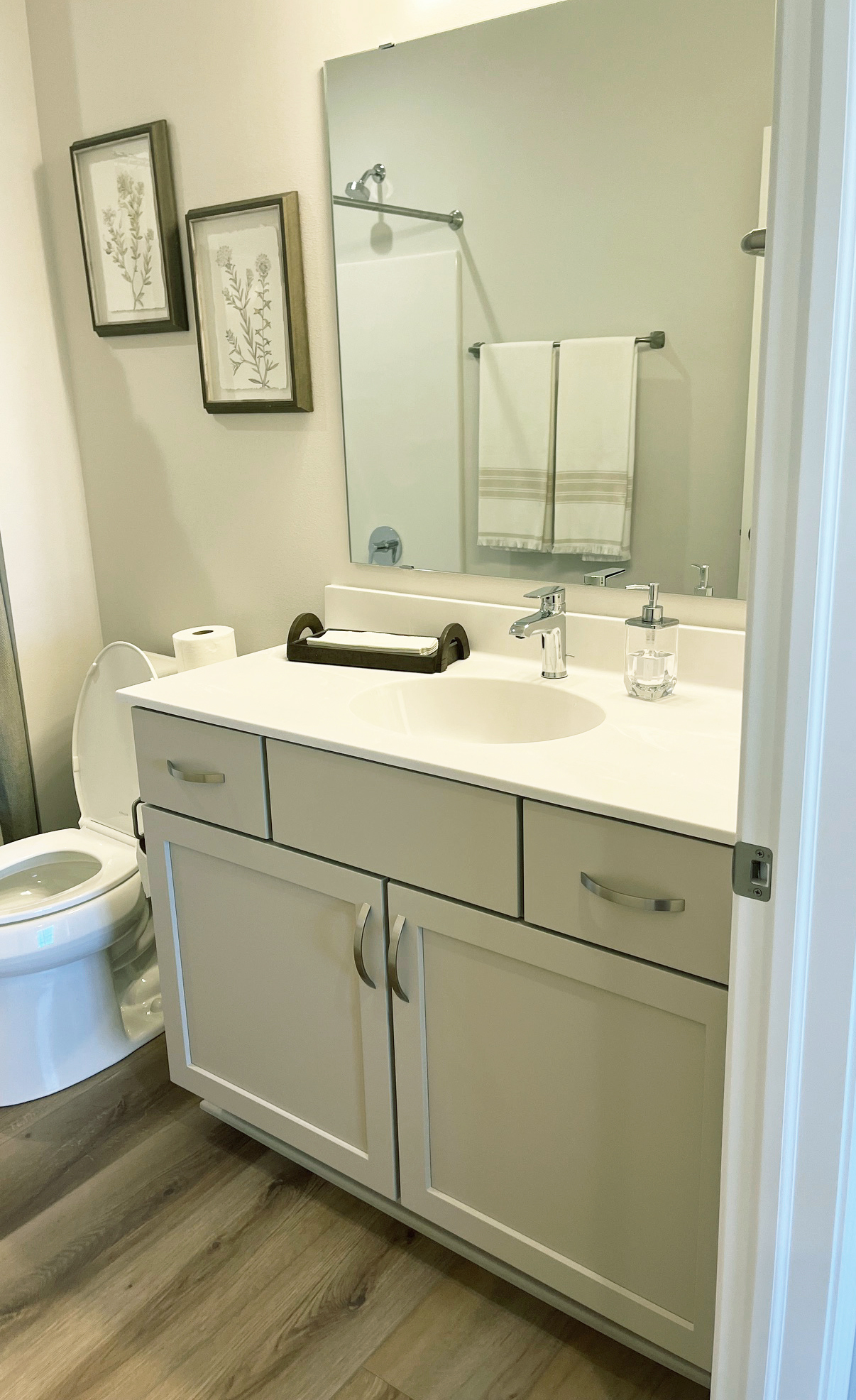 Lexington • Painted Maple • Oyster