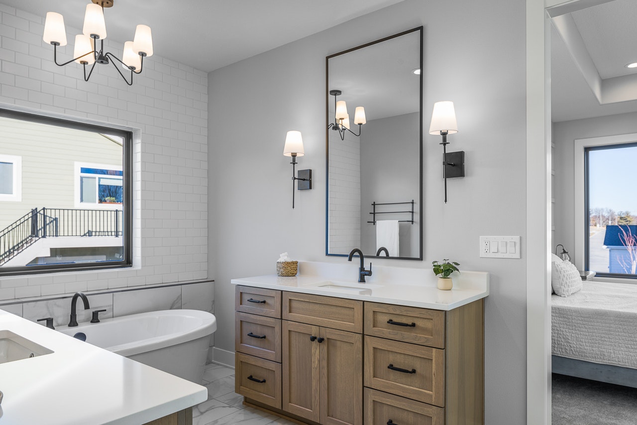 Bathrooms cabinets gallery photo featuring a Lexington, Hickory, North Pier finished product.