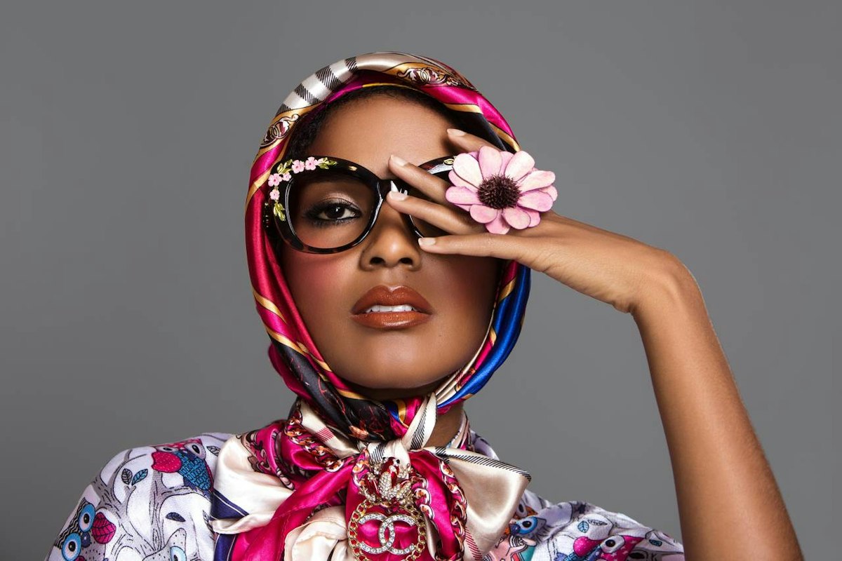 Foulards imprimés : comment miser sur cette tendance au quotidien?
