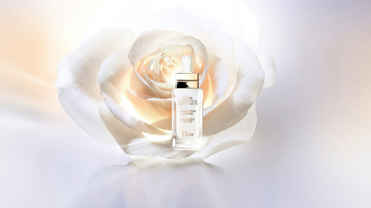 DIOR PRESTIGE LIGHT-IN-WHITE:Chìa khóa cho làn da trắng khỏe, mịn màng