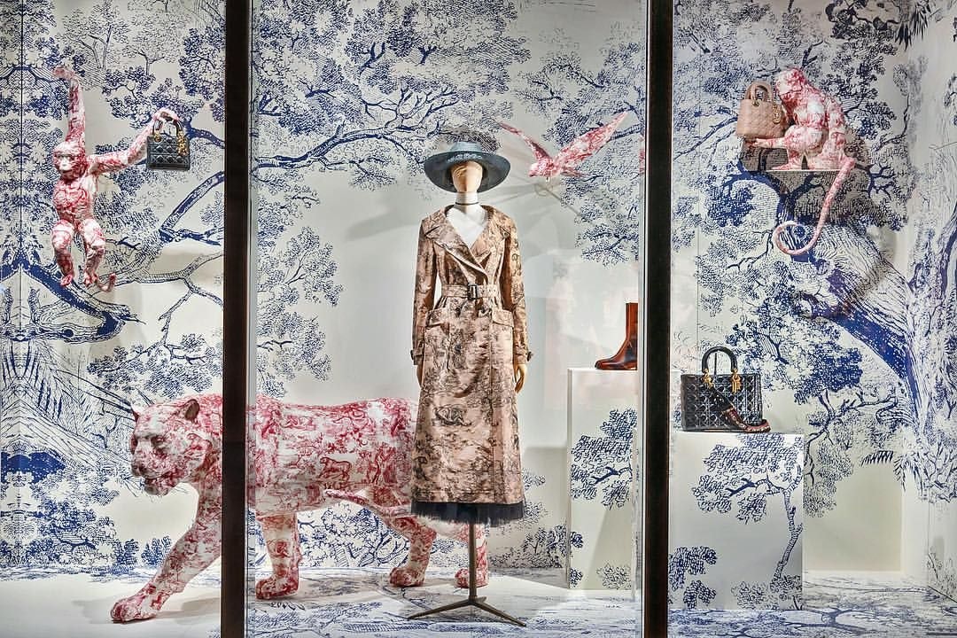 L’Dictionary: Áo dài tay Raglan, Cắt bias, Vải xứ Jouy - 10 thuật ngữ ...