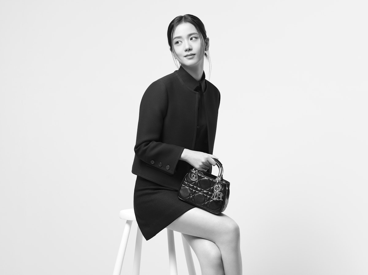 Sự Cổ Điển Của Jisoo (Blackpink)