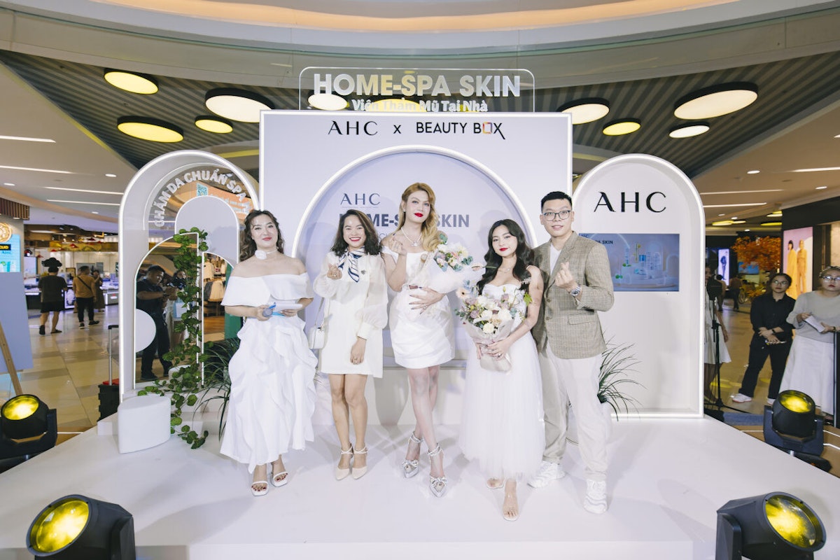 Khám phá chu trình "Chăm da chuẩn spa Hàn" cùng AHC và Beauty Box Việt Nam