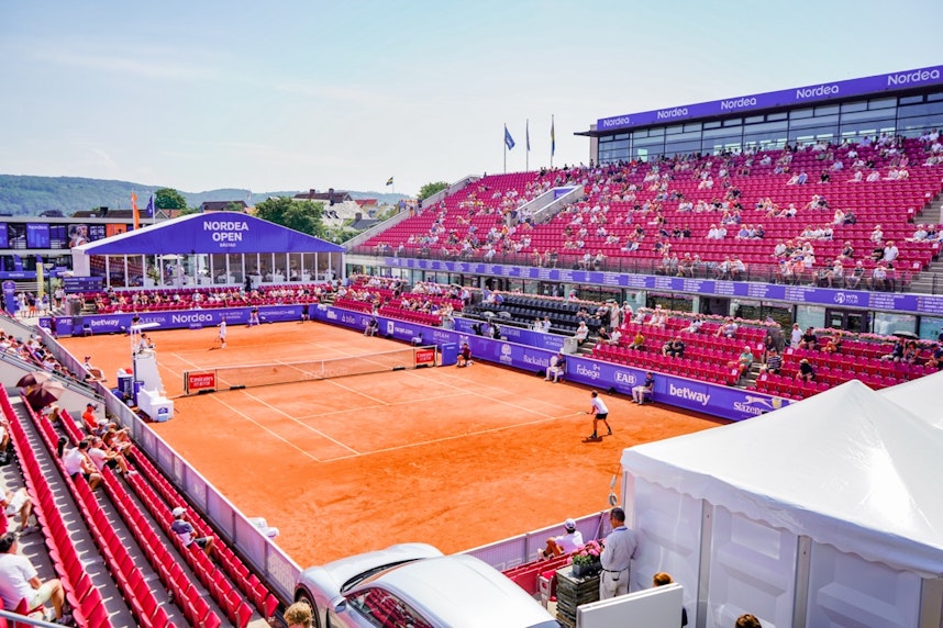 Tennisbana i Båstad. Foto: Karl Olsson