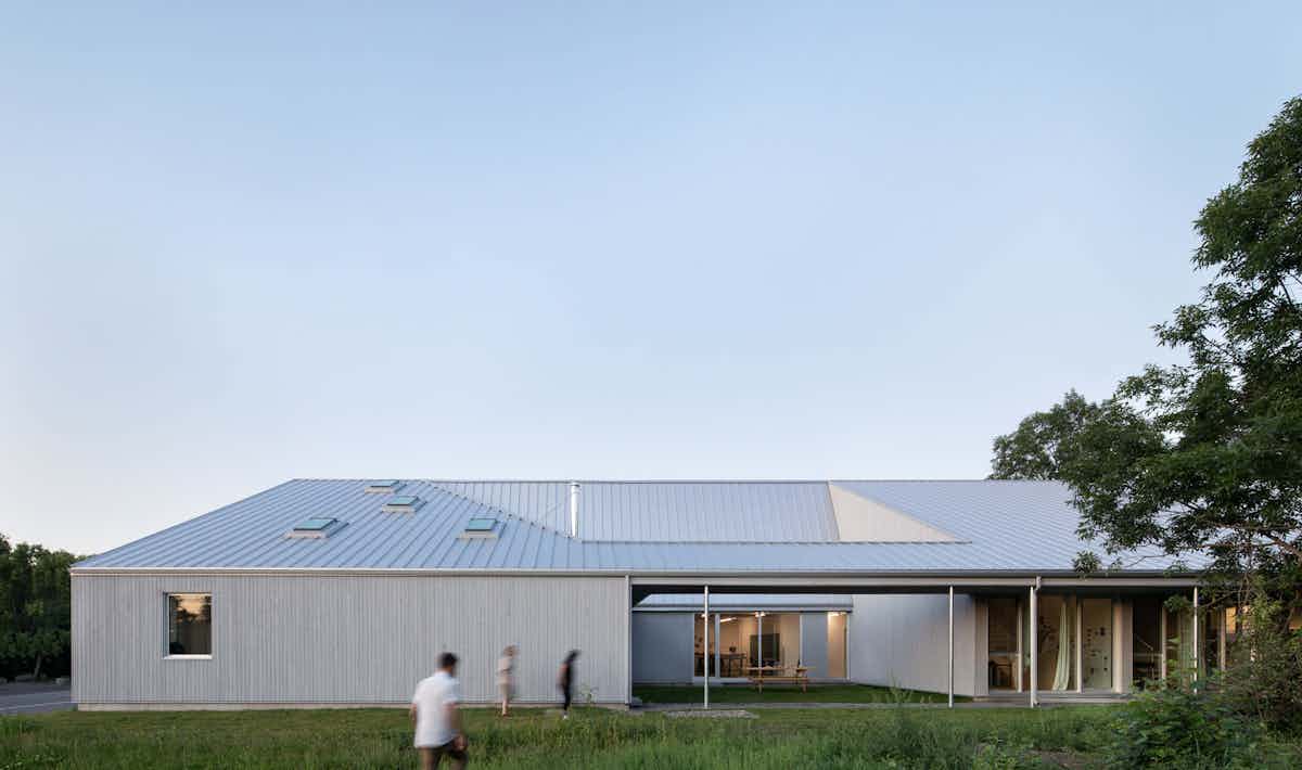 credit-photo-Adrien Williams Centre Est-Nord-Est (ENE) Crédit photo: Adrien Williams