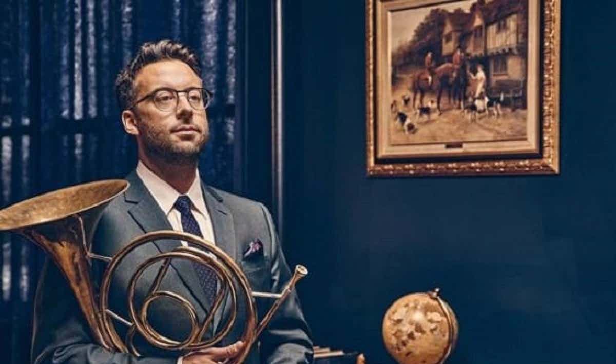 CorClassique600_1.jpg Suivre le cor classique