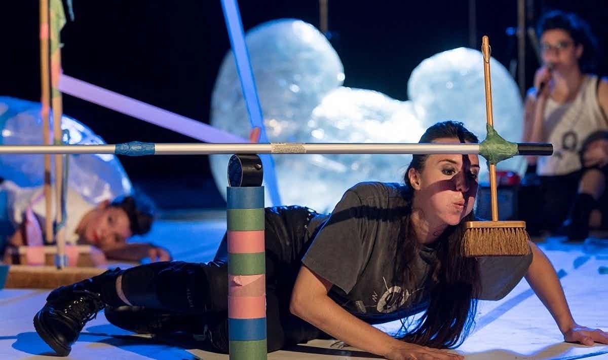 Scoooootch600_1.jpg Scoooootch!