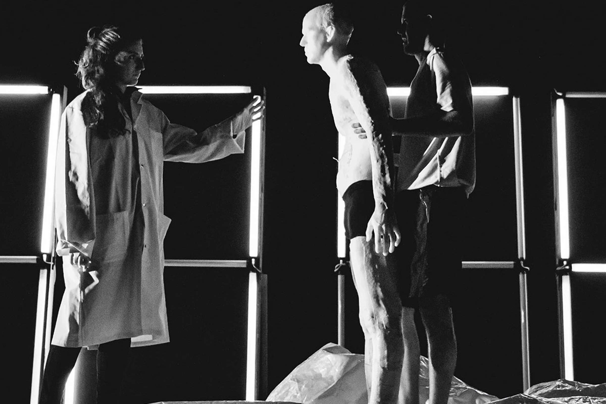 Le théâtre_astronaute - H+
