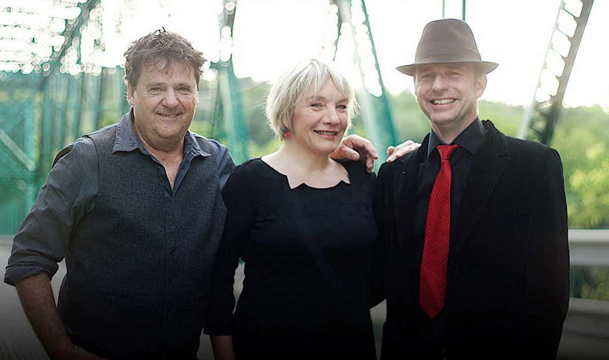 HallelujahLeonard.jpg Hallelujah Leonard