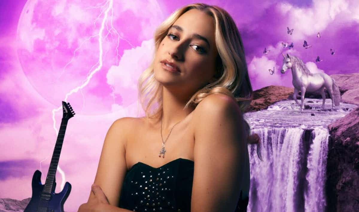 EleonoreLagaceOct25.jpg Éléonore Lagacé