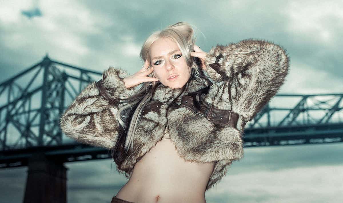LydiaKepinski.jpg Lydia Képinski
